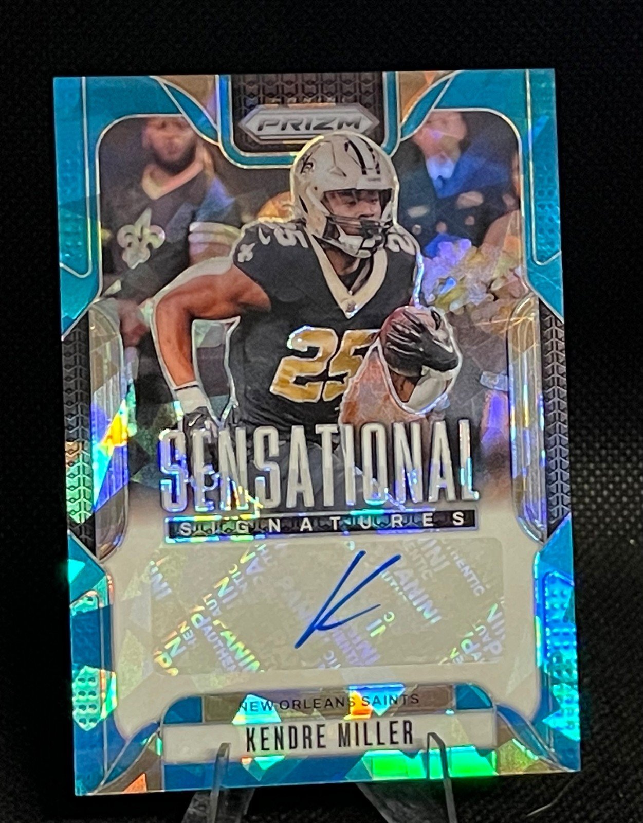 2024 Panini Prizm Sensational Signatures Blue Ice /99 Kendre Miller #SS-KMR Auto
